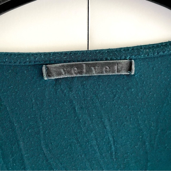 🚨MUST BUNDLE🚨Velvet by Graham and Spencer Teal Crossover Blouse - Picture 5 of 6